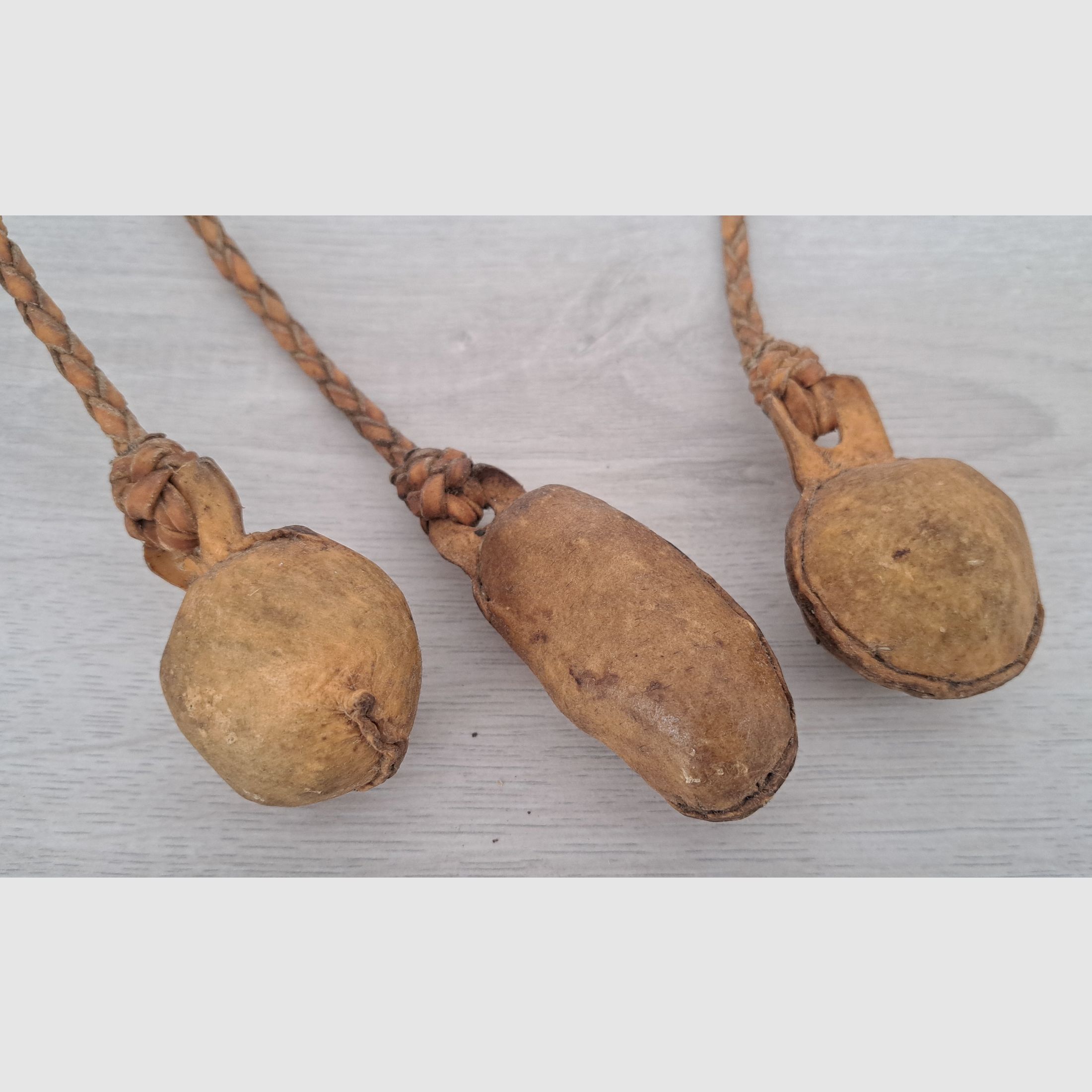 South American bola, gaucho slingshot weapon, cattle catching, hunting, handmade, genuine leather