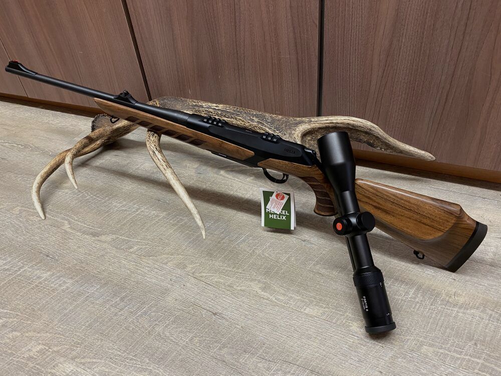 Merkel	 RX Helix Lady DS, mit Leica Fortis 6 2-12x50 i