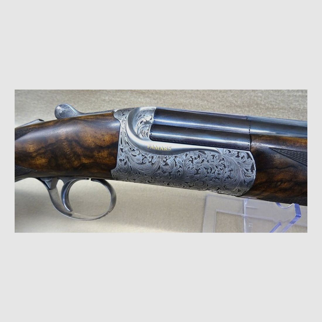 Farm's sister shotguns