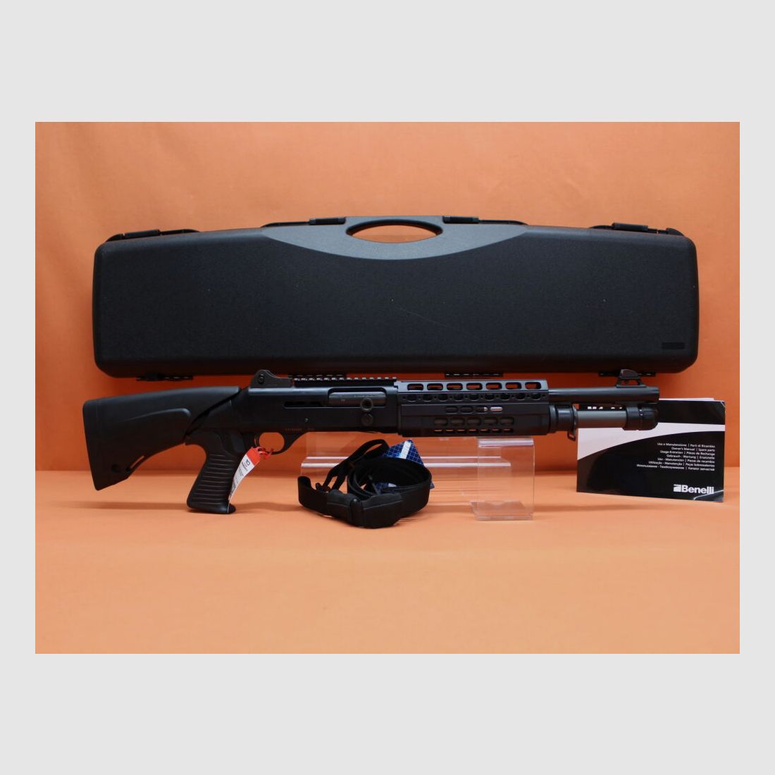 Benelli Ha.Flinte 12/76 Benelli M4 A1 TS Zwart 14" Loop/ Multichoke/ Telescoop-schaft/ Picatinny (M4T-PRO)