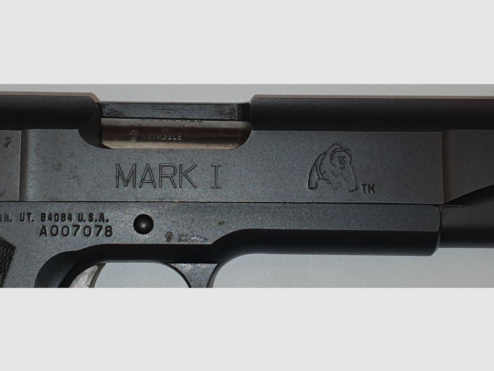 L.A.R. Manufacturing Inc. Semi-Automatic Pistol LAR GRIZZLY WIN MAG MARK I in caliber .45WinMag.