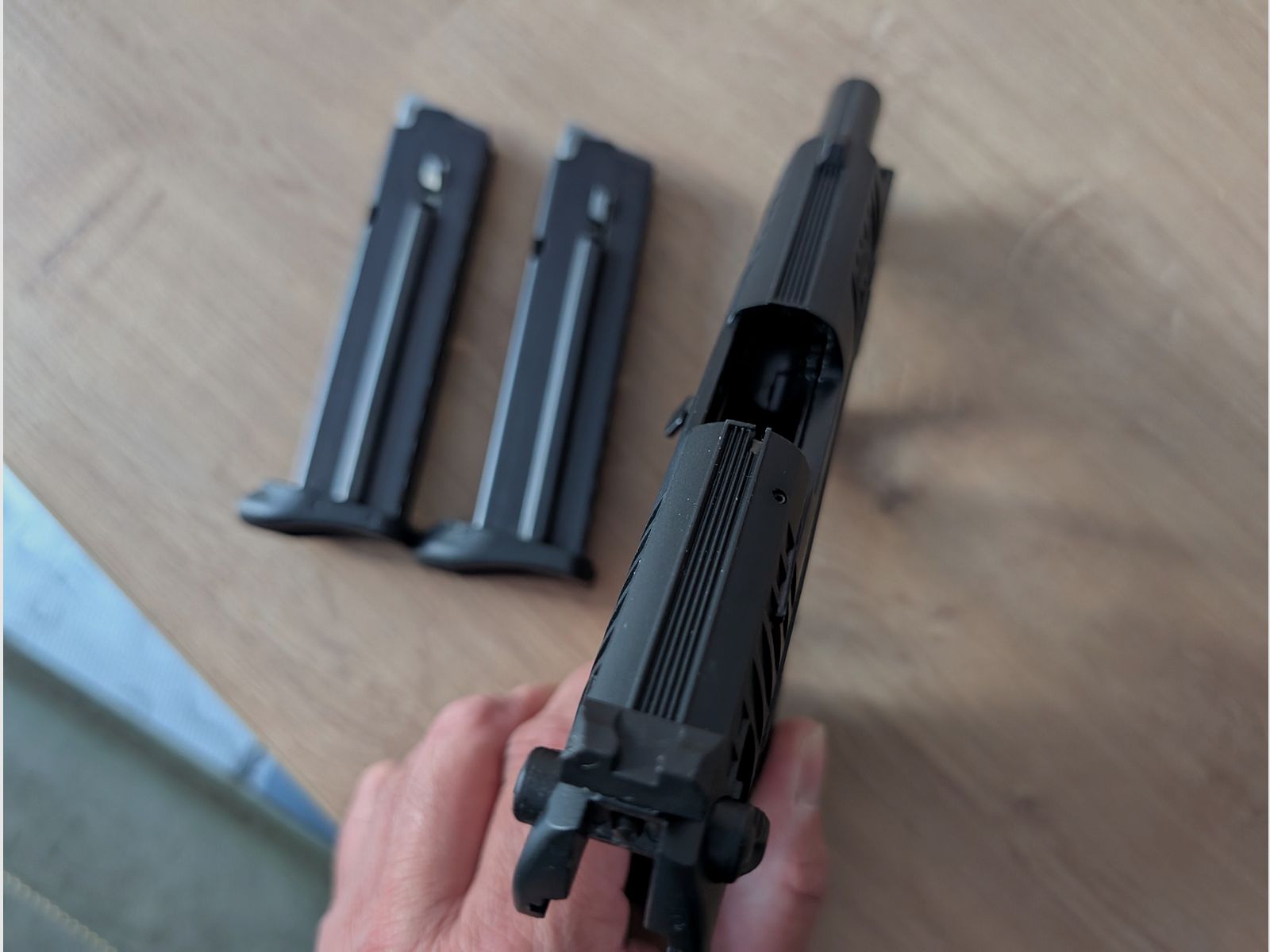 Walther P22 Q Schreckschuss PAK  inkl. Ersatzmagazin / Holster black