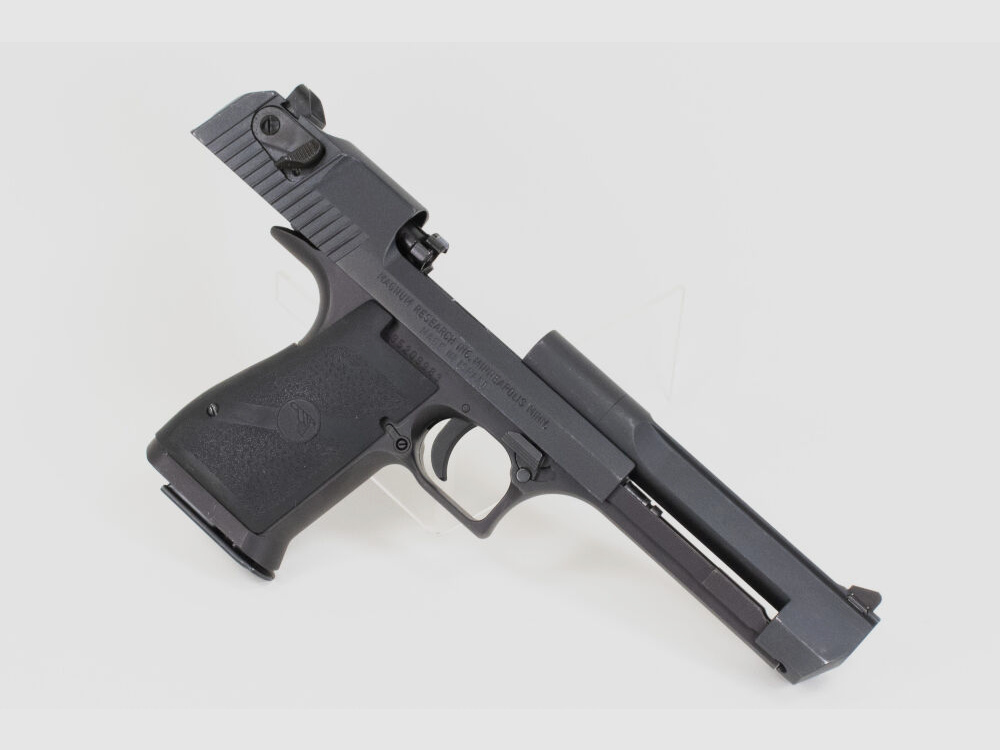 IMI Magnum Research Desert Eagle Mk VII Israel Manufacturing with Accessories