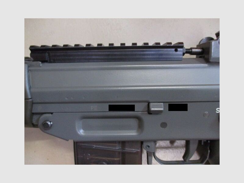 Fusil semi-automatique SIG 550 PE90 .223 Rem avec nouveau montage de lunette PE90