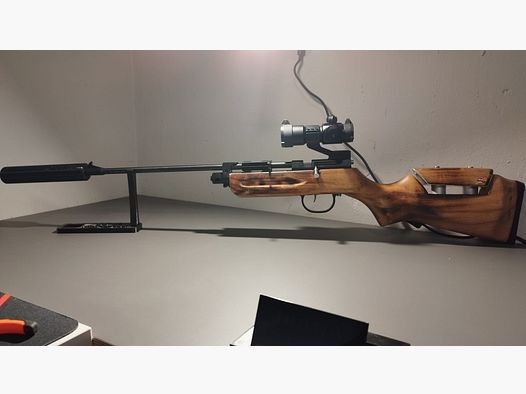 Diana Chaser rifle with wooden stock CO2 pellet 4.5mm air rifle