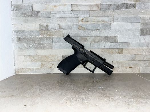 CZ P-10 C inkl. Tuning-Feder + Guide Rod