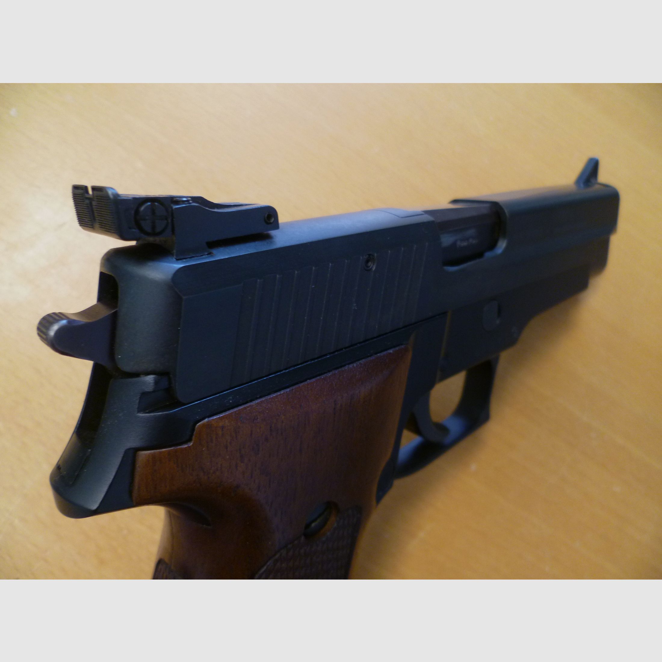 Pistole SIG Sauer P226 9mm Luger