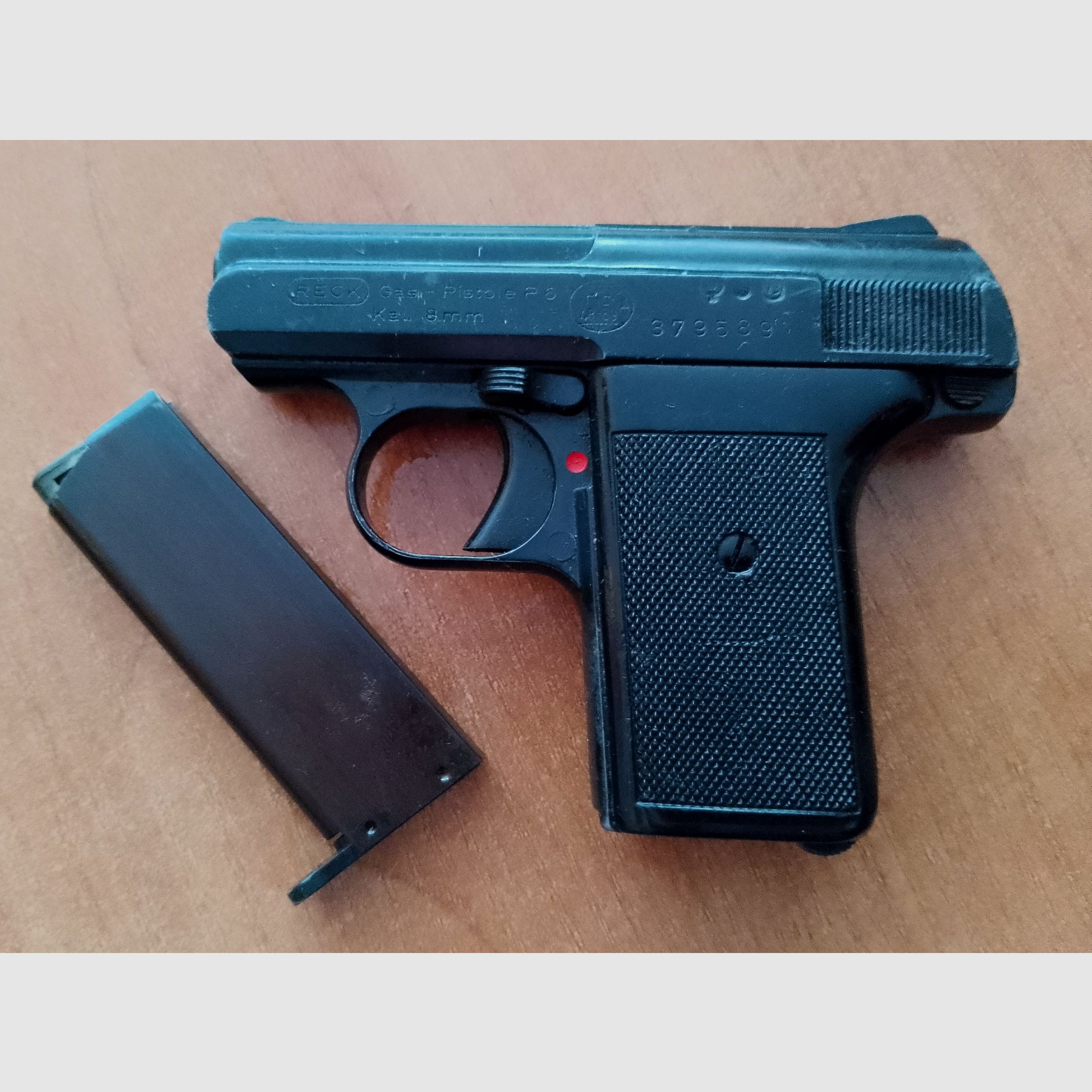 Stara pistolet gazowy P6 kal. 8 mm Knall/ PTB 48-69A