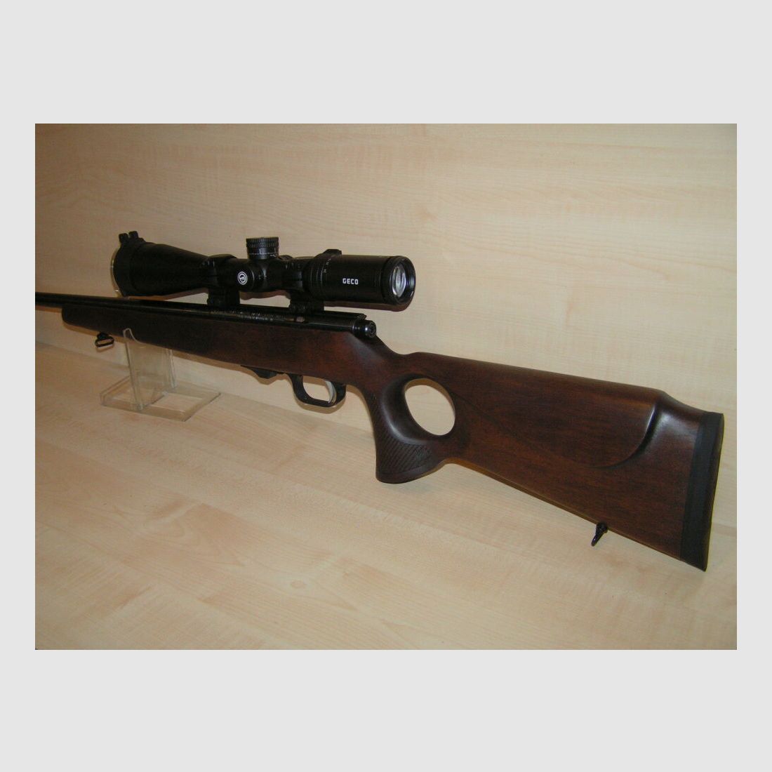 Weihrauch HW 66 avec trou pour le pouce