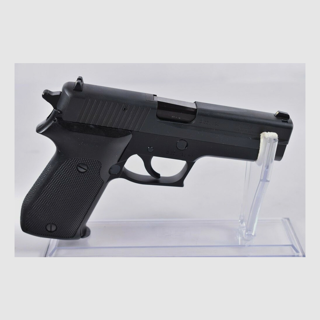 Sig Sauer P220