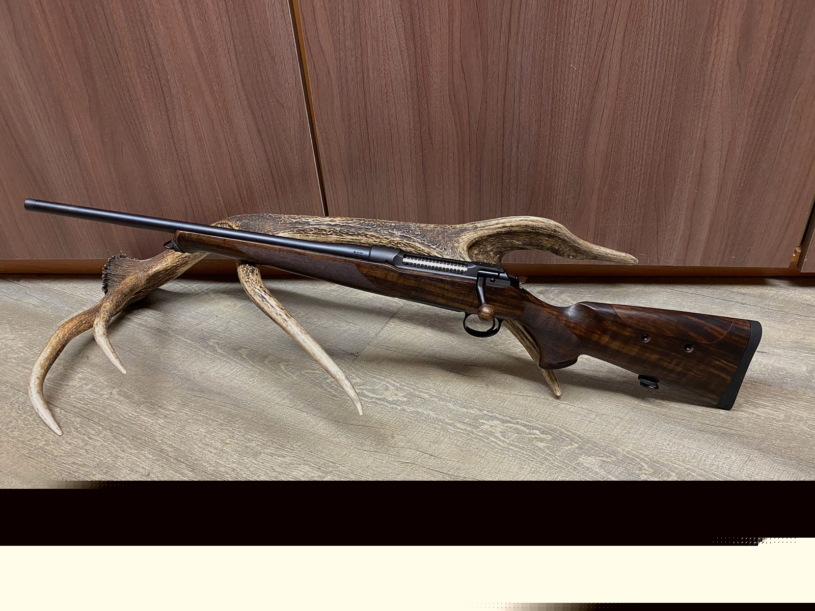 Sauer 101 Artemis, links