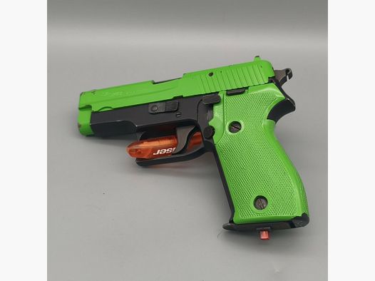 SIG Sauer P6 Pistola Laser da Allenamento della Polizia NRW "Arma Verde" CQT" #986 senza