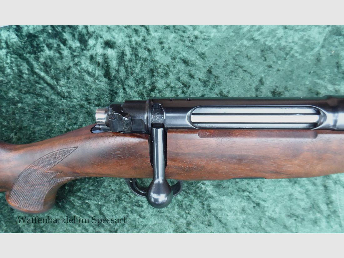 Repetitiegeweer Heym SR21, met klassieke kolf. Kal..308Win. Als nieuw.