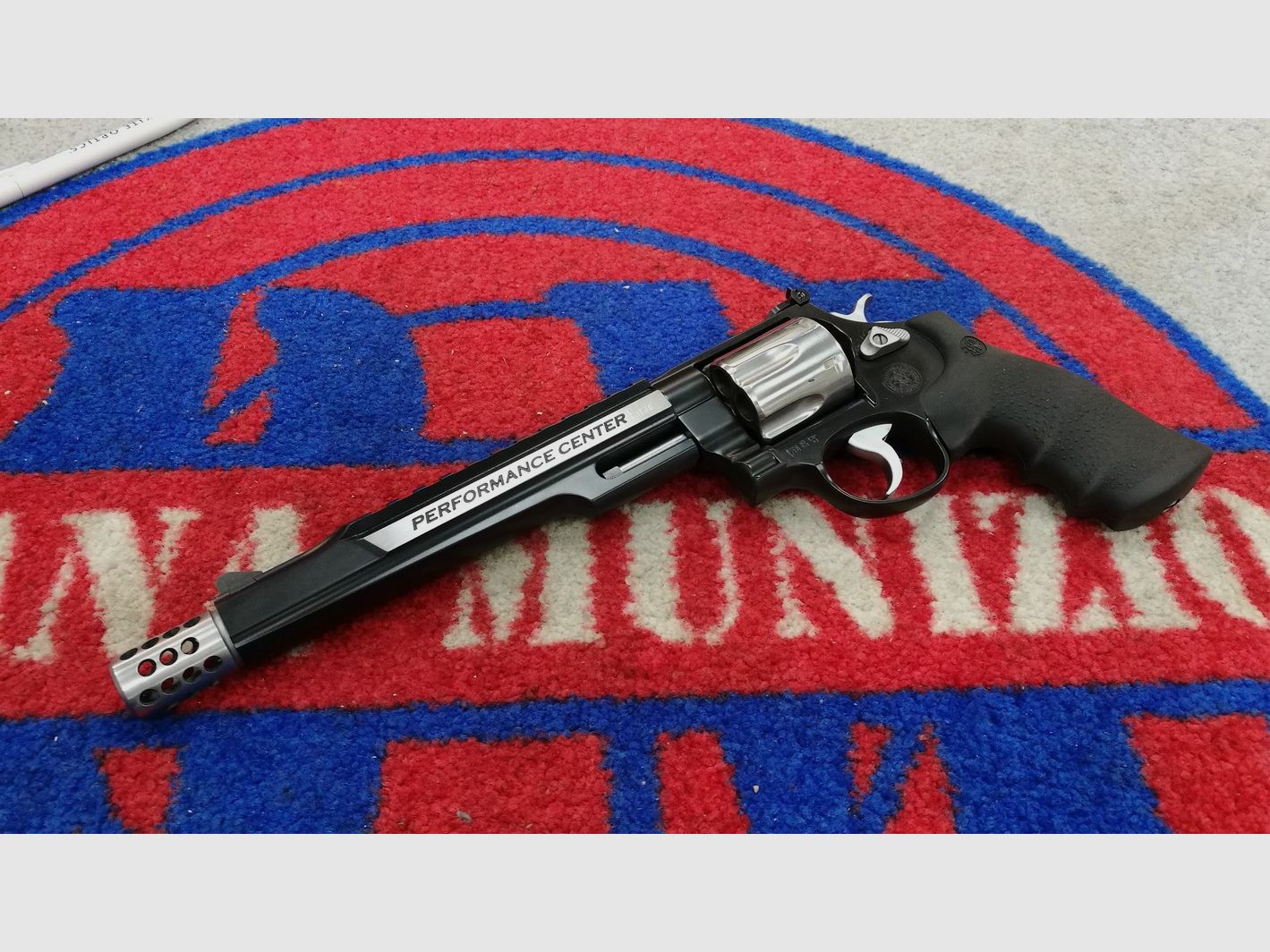 Smith & Wesson, Bild 2 von 9