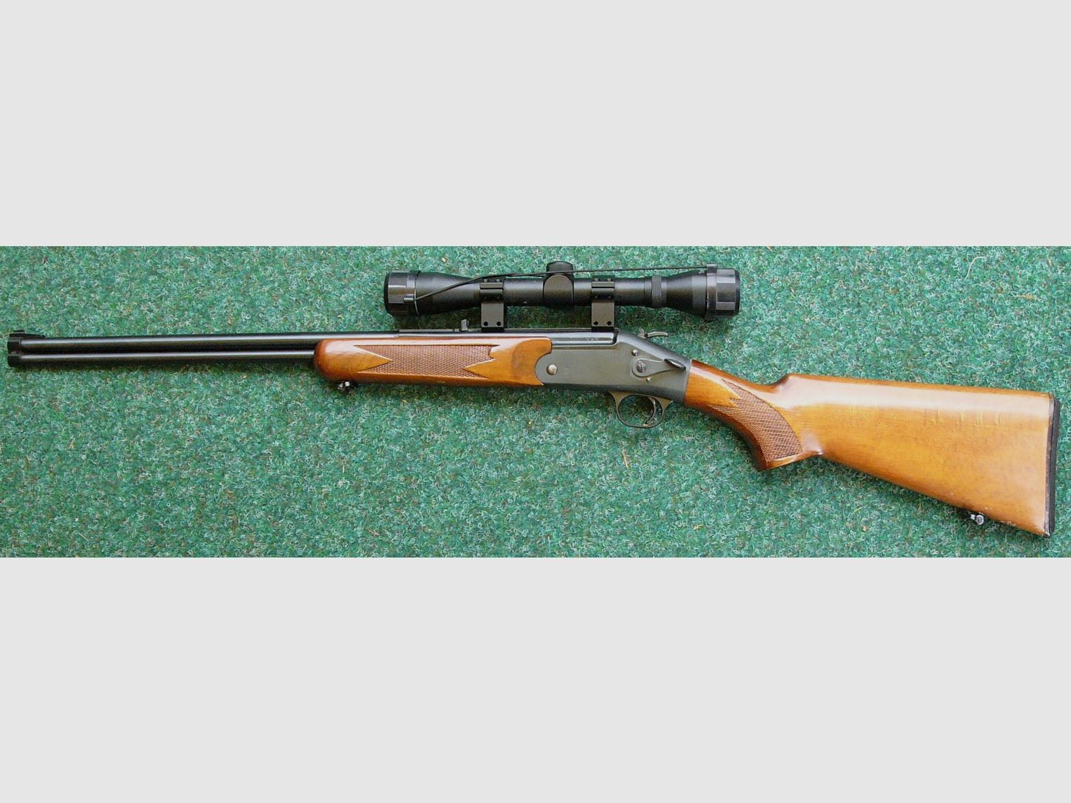 Rhöner Bockbüchsflinte  (Schonzeitbüchse) Cal. 9mm Flobert (glatter Lauf) + .22 lfb, mit Zielfernrohr 4 x 32, gebraucht, guter Zustand 