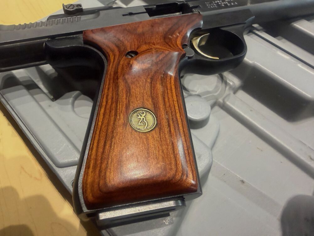Browning Buck Mark