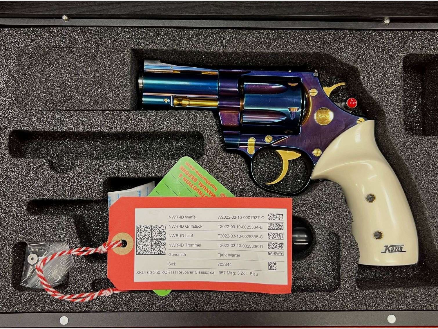 Korth Revolver Classic Glossy Blue Plasma 3″ Kal.357 Magnum, afbeelding 14 van 16