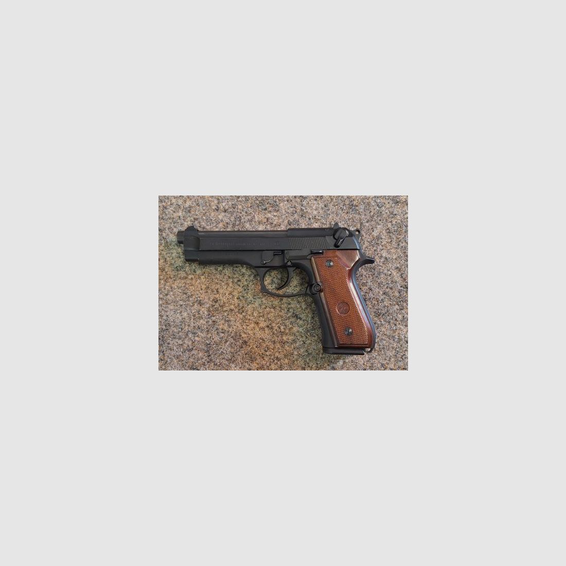 Beretta 92 FS pistol caliber 9mm Luger