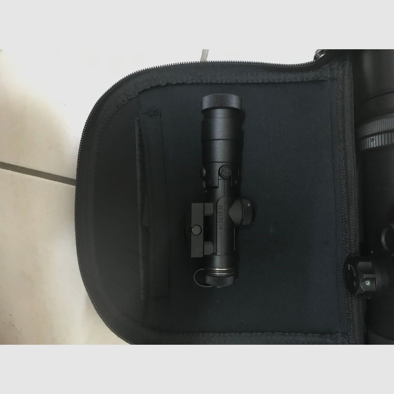 digitale voorzetapparaat Dipol D400 DNS incl. IR-straler,