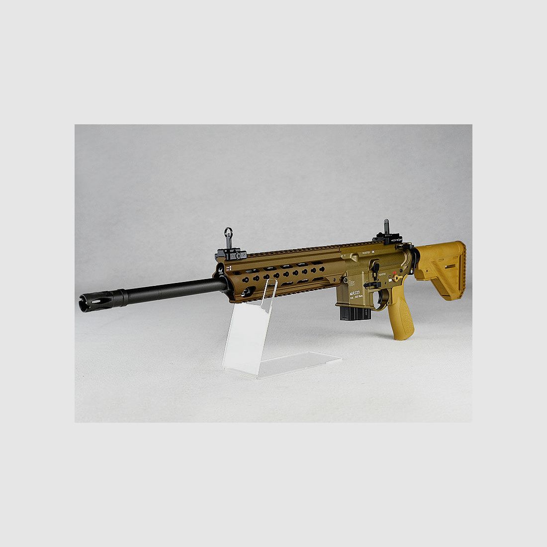 Heckler & Koch MR223 A3 16,5" Slimline, sandfarben mit kurzem Handschutz