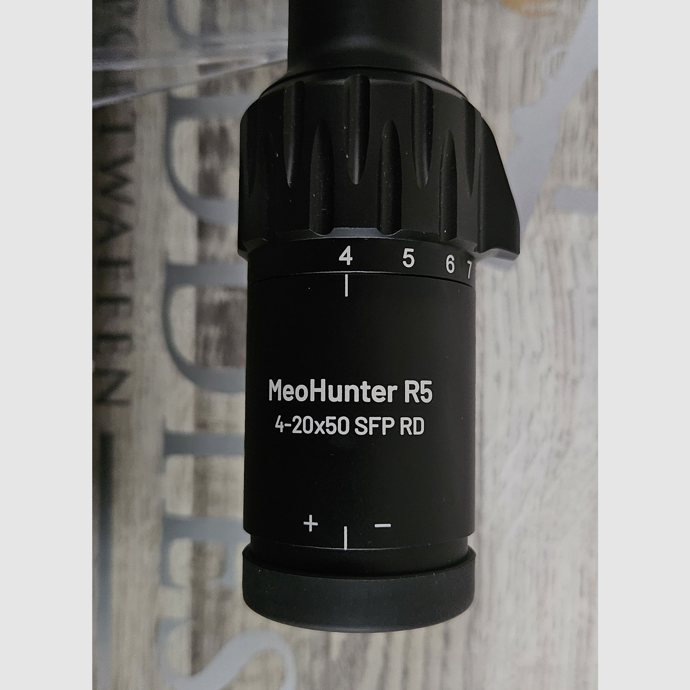 Zielfernrohr Meopta MeoHunter R5 4-20x50 RD SFP Absehen 4C Leuchtpunkt - Neuware vom Fachhandel -