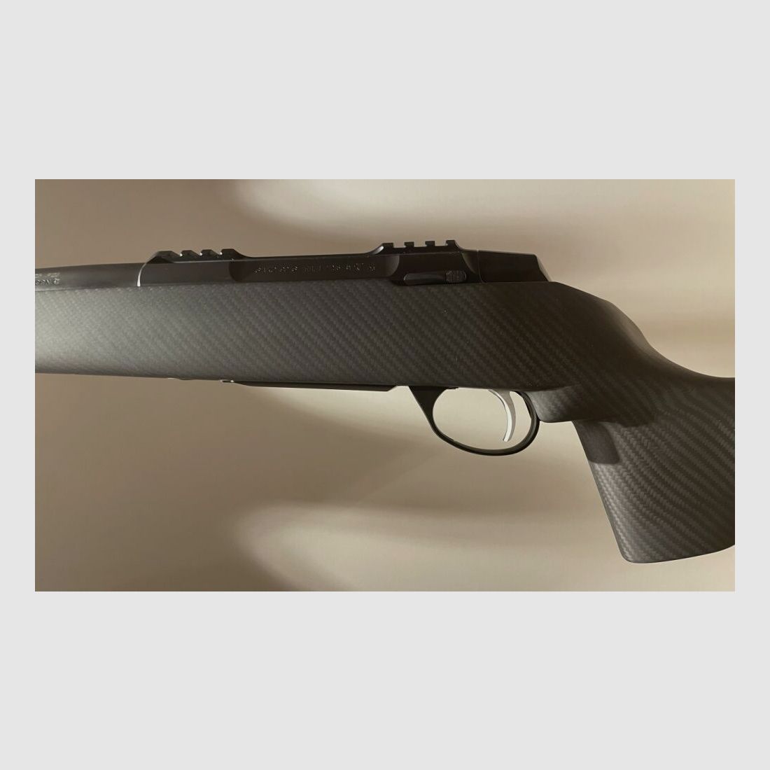 SAKO 90 QUEST COURT