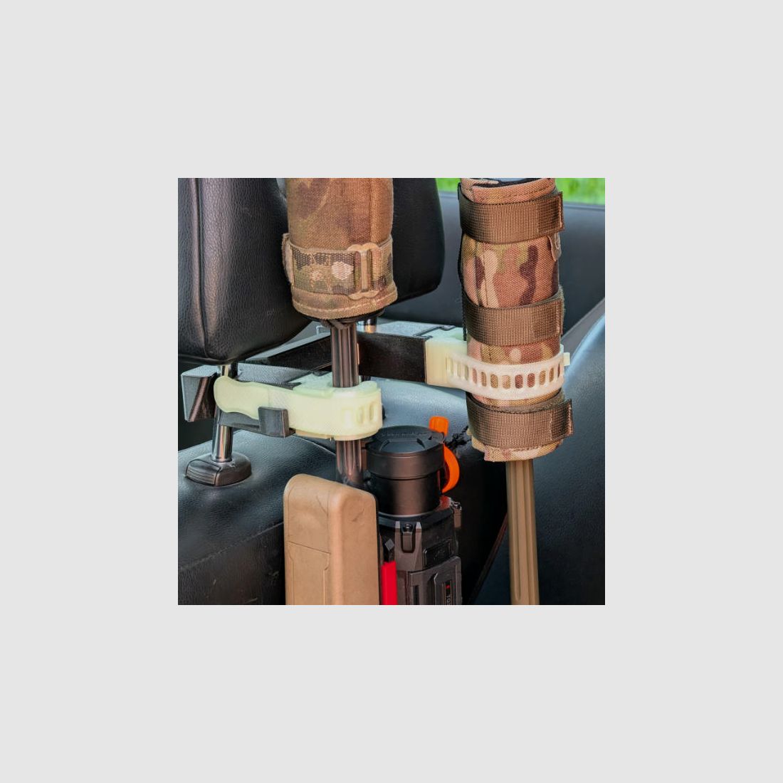 Gewehrhalter-System "Krabbe Pro" für Kopfstützen im Auto - Original Jagawams