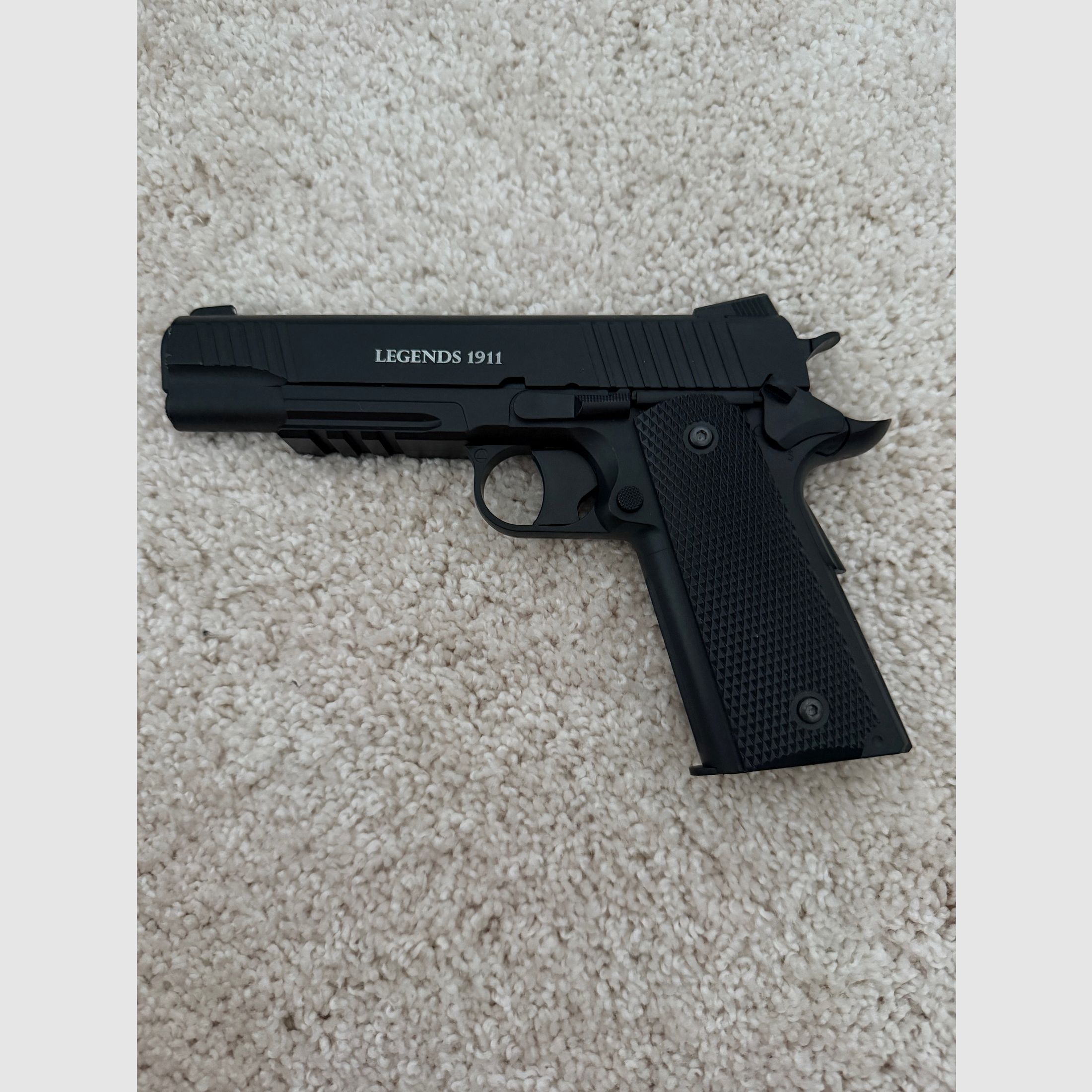 Colt 1911 CO2 4.5mm BB
