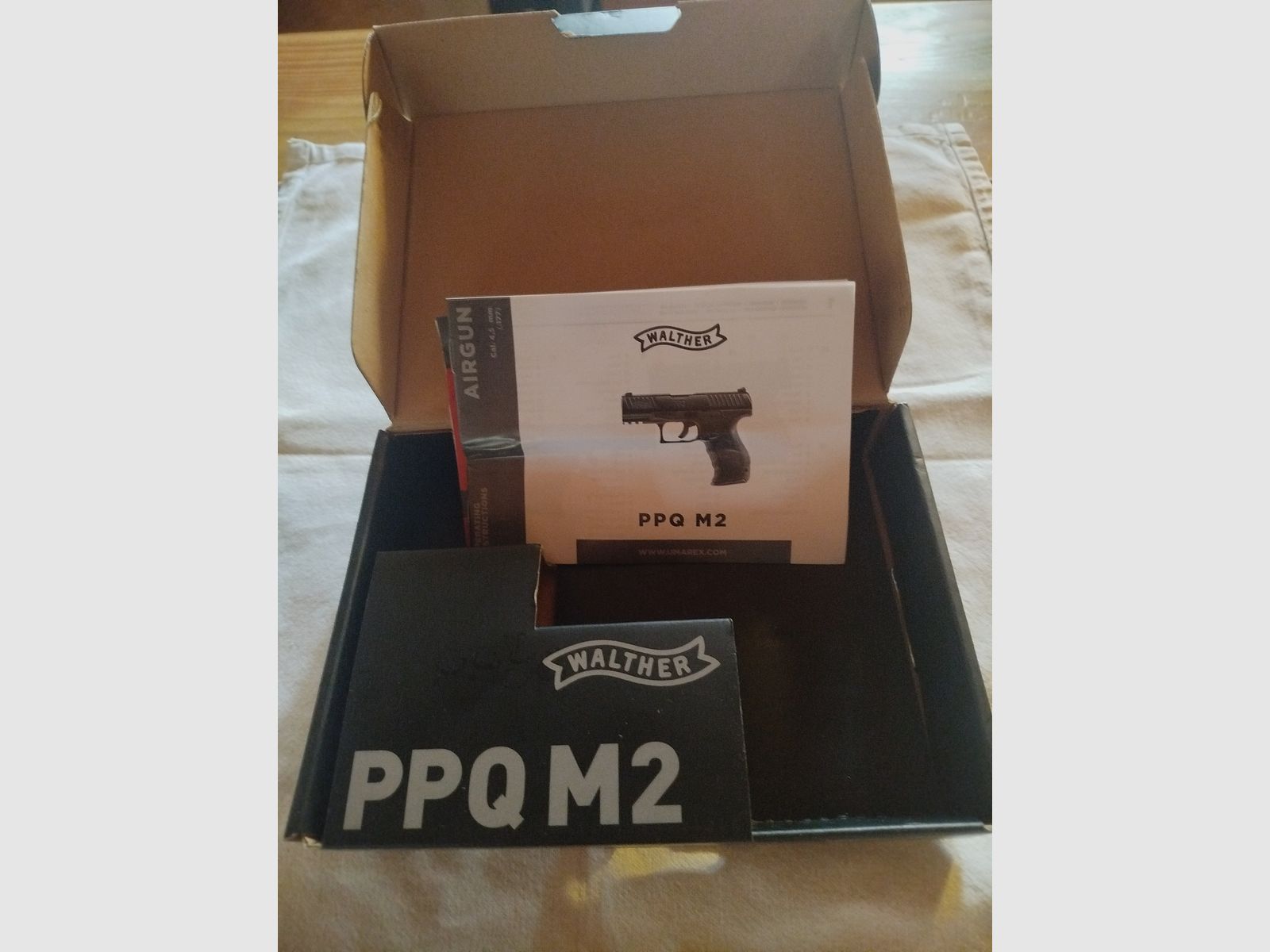 Pistola Walther ppq M2 Blowback CO2 4,5mm Kettenmagazin 2x