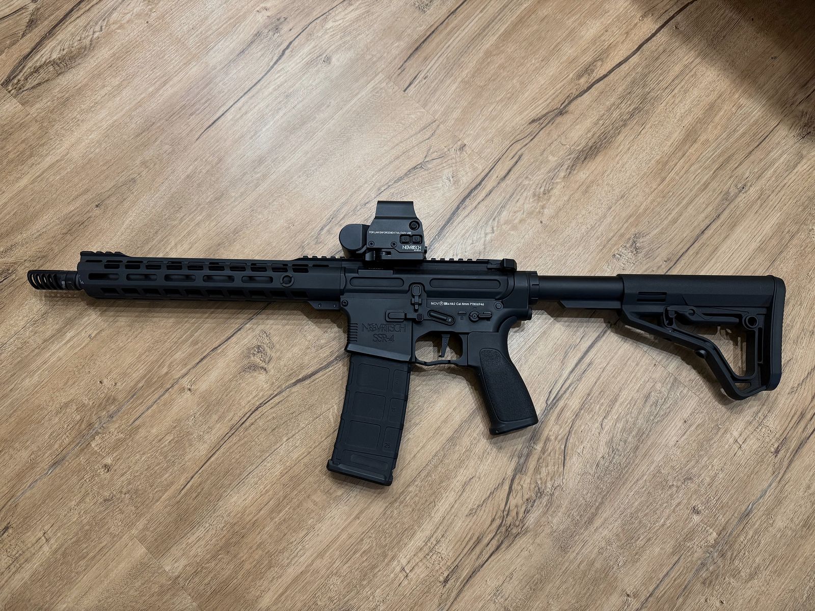 Novritsch SSRW MK2 + Sight: Red Dot – V7 (BB-safe)