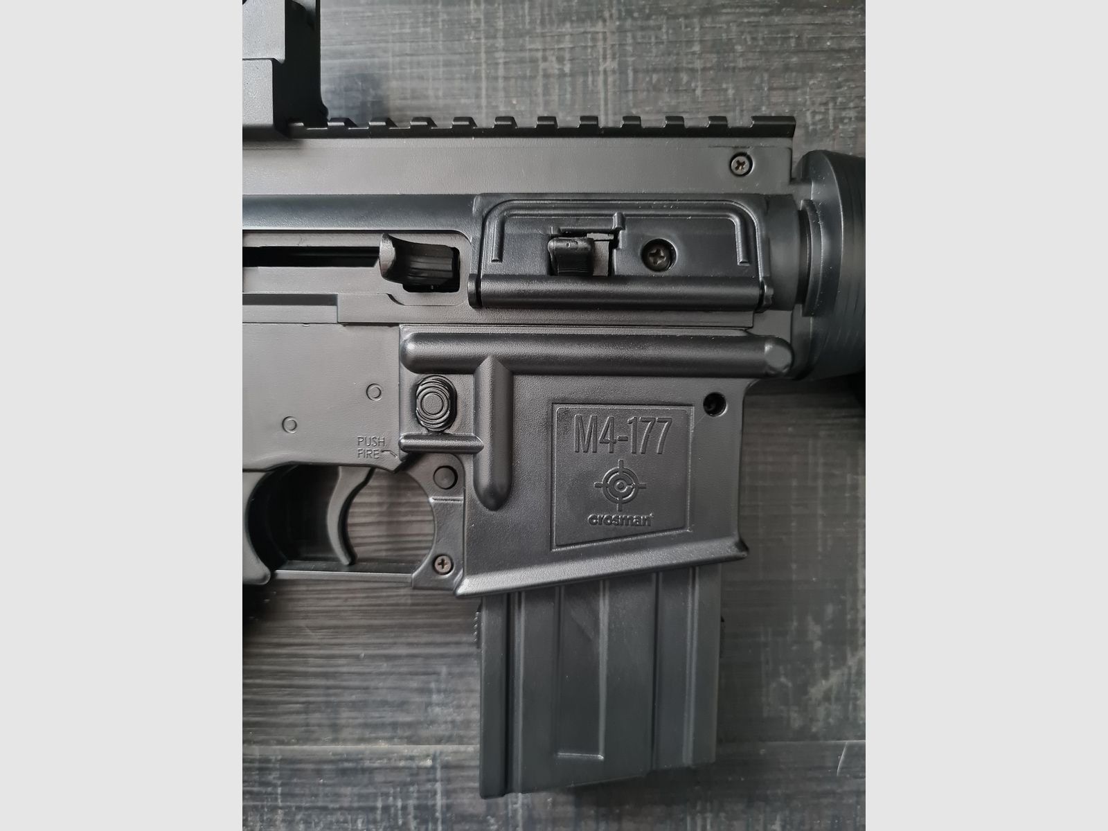 Crosman M4-177 