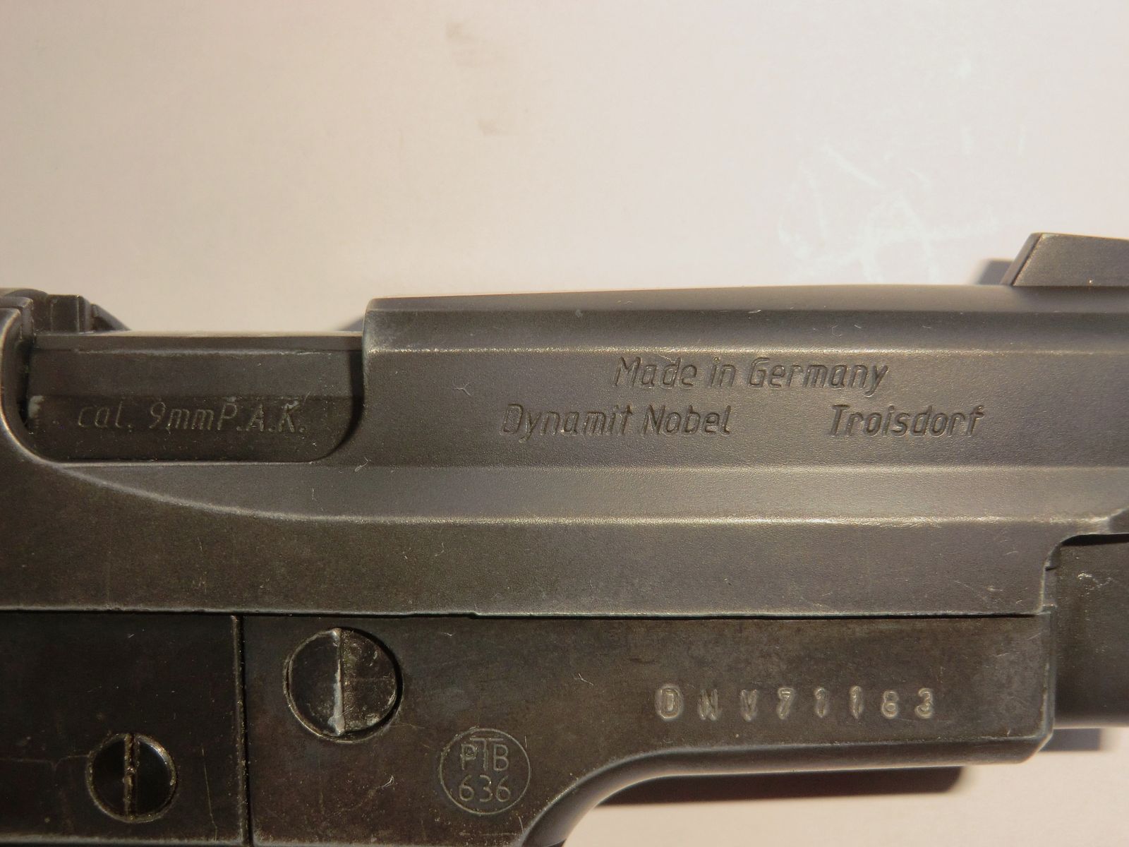 GECO Mod. 225  9mm P.A.K.  PTB: 636  Beschuss: KH 1997  9 - Schuss Magazin,   Made in Germany