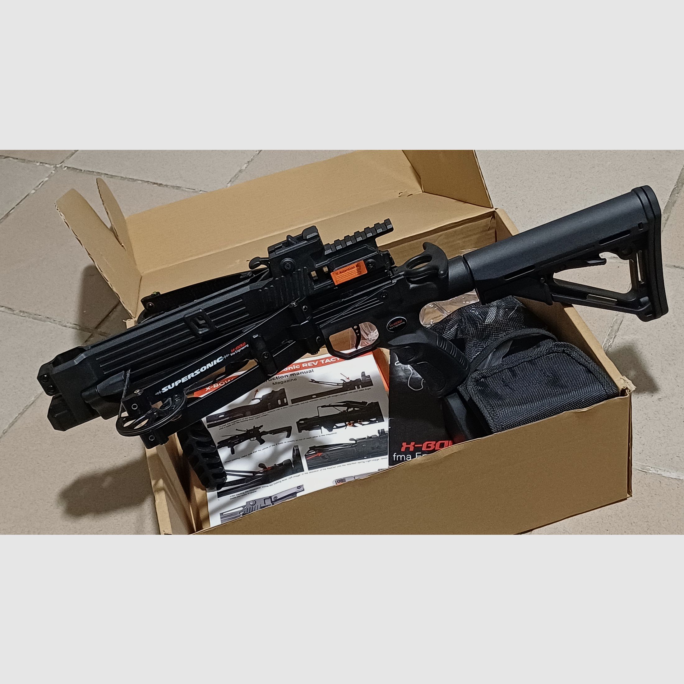 X-bow fma Supersonic Rev Tactical als nieuw Roodpunt