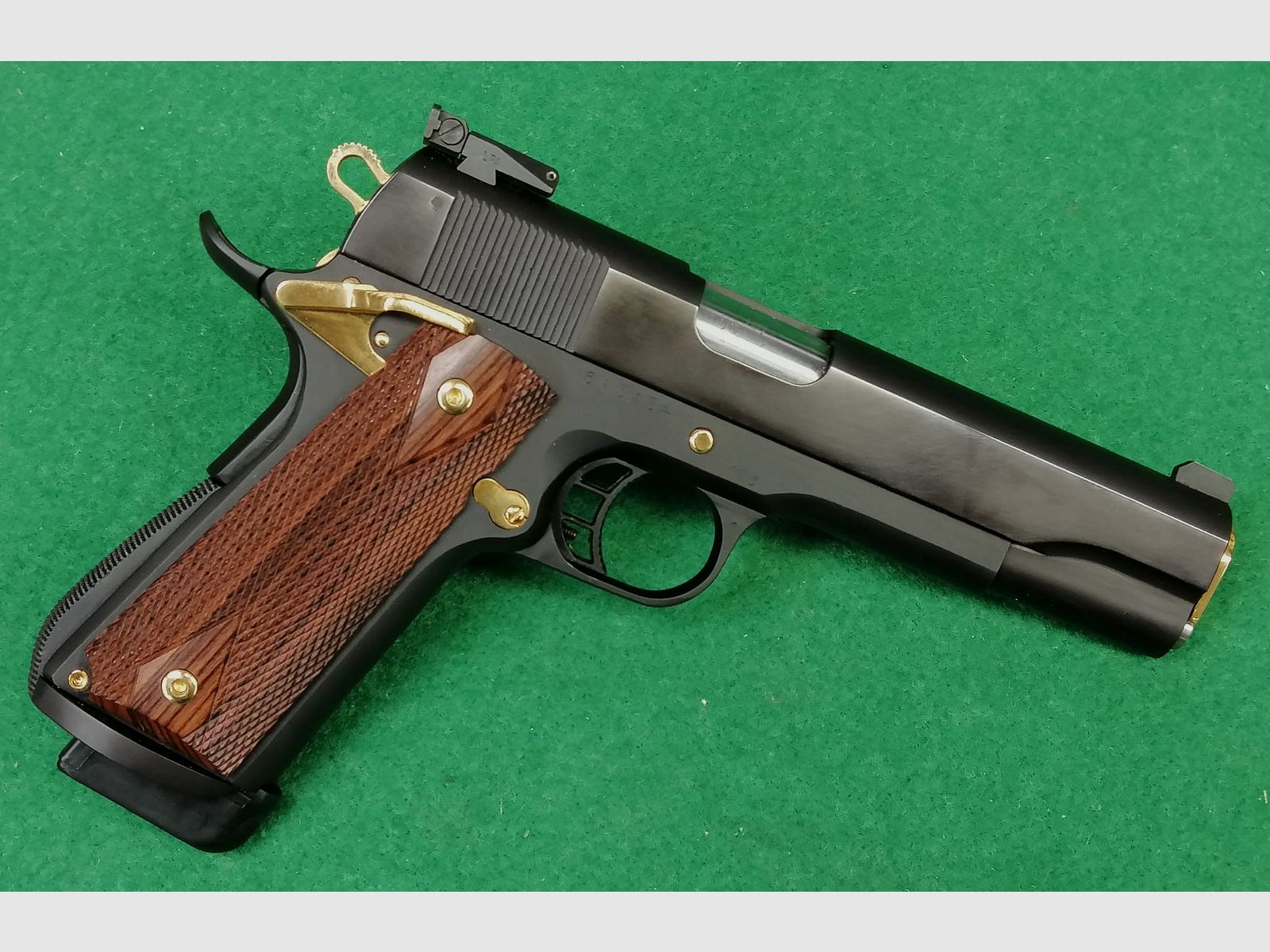 Norinco 1911-A1 Gold Sondermodell Kaliber .45Auto / .45 ACP