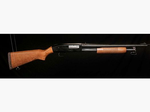 Mossberg Pumpgun Vorderschaftrepetierflinte	 500 A