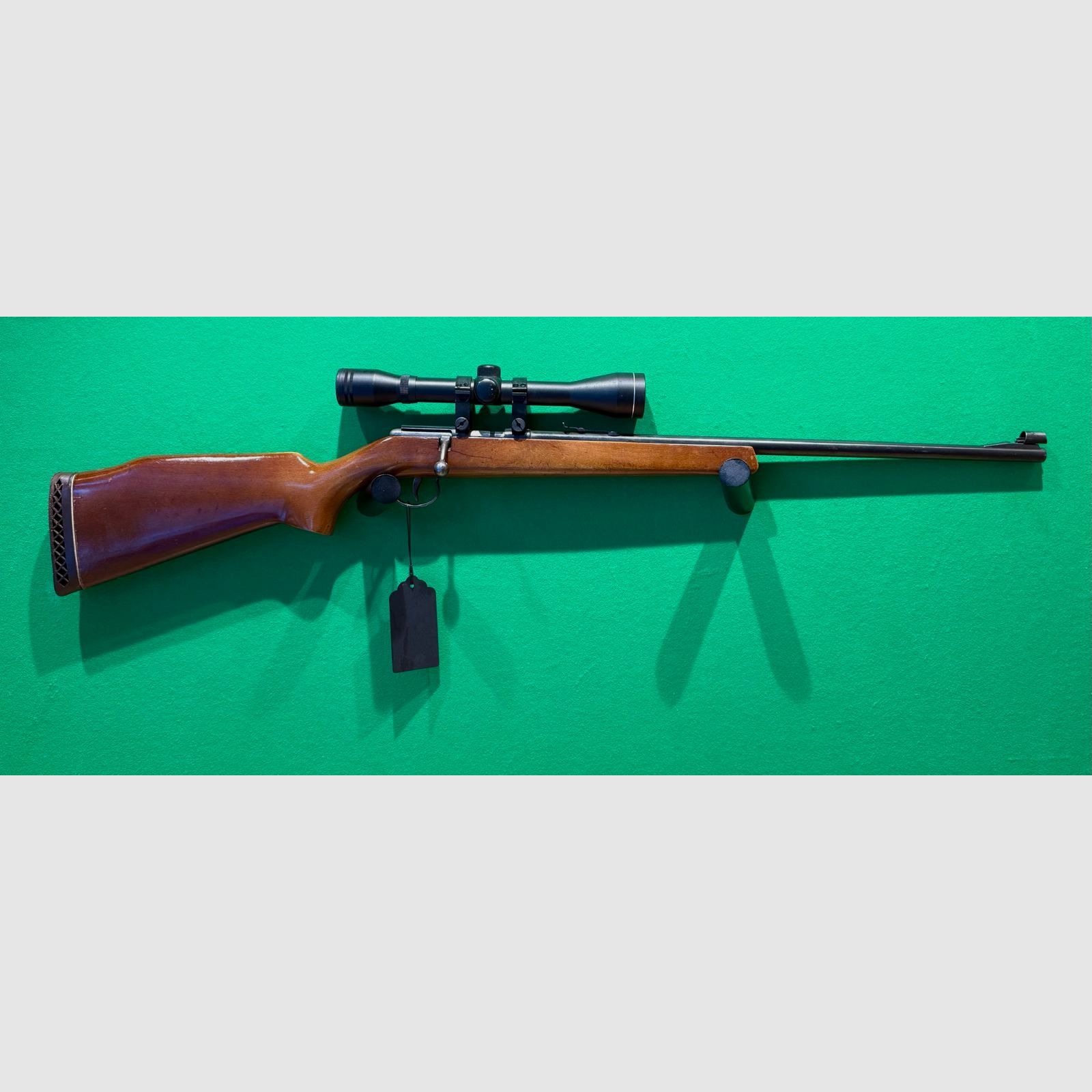 Anschütz Mod. 1386 .22lr with scope 6x40