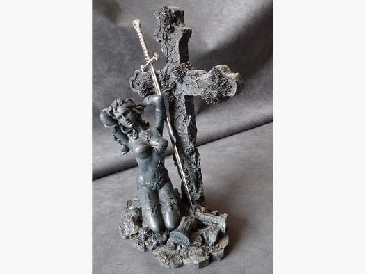 Gothic Emo Anime Akt Amazone mit Schwert Dekoration / Brieföffner ca 20 cm  , Mittelalter Larp