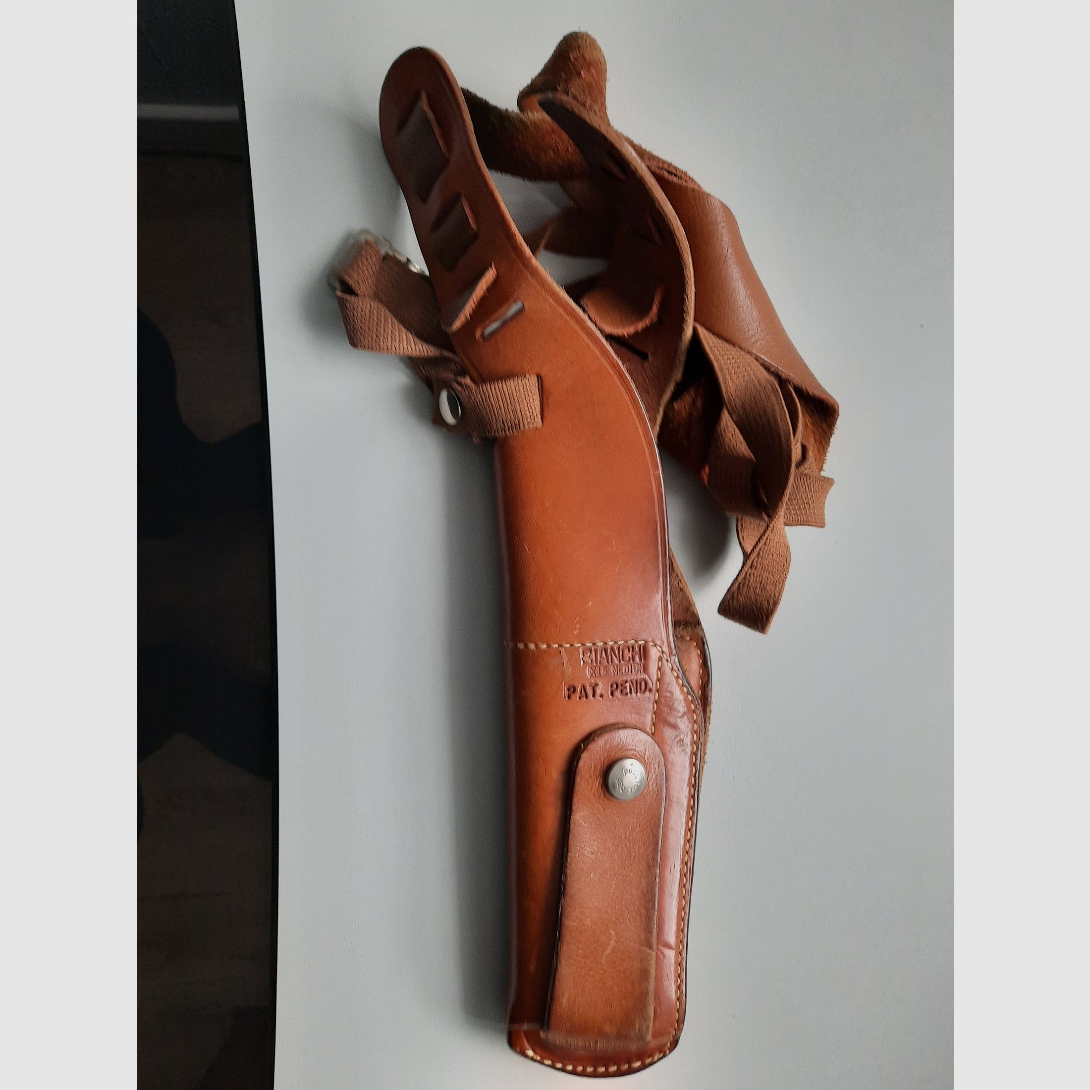 Bianchi-schouderholster voor 4" revolvers