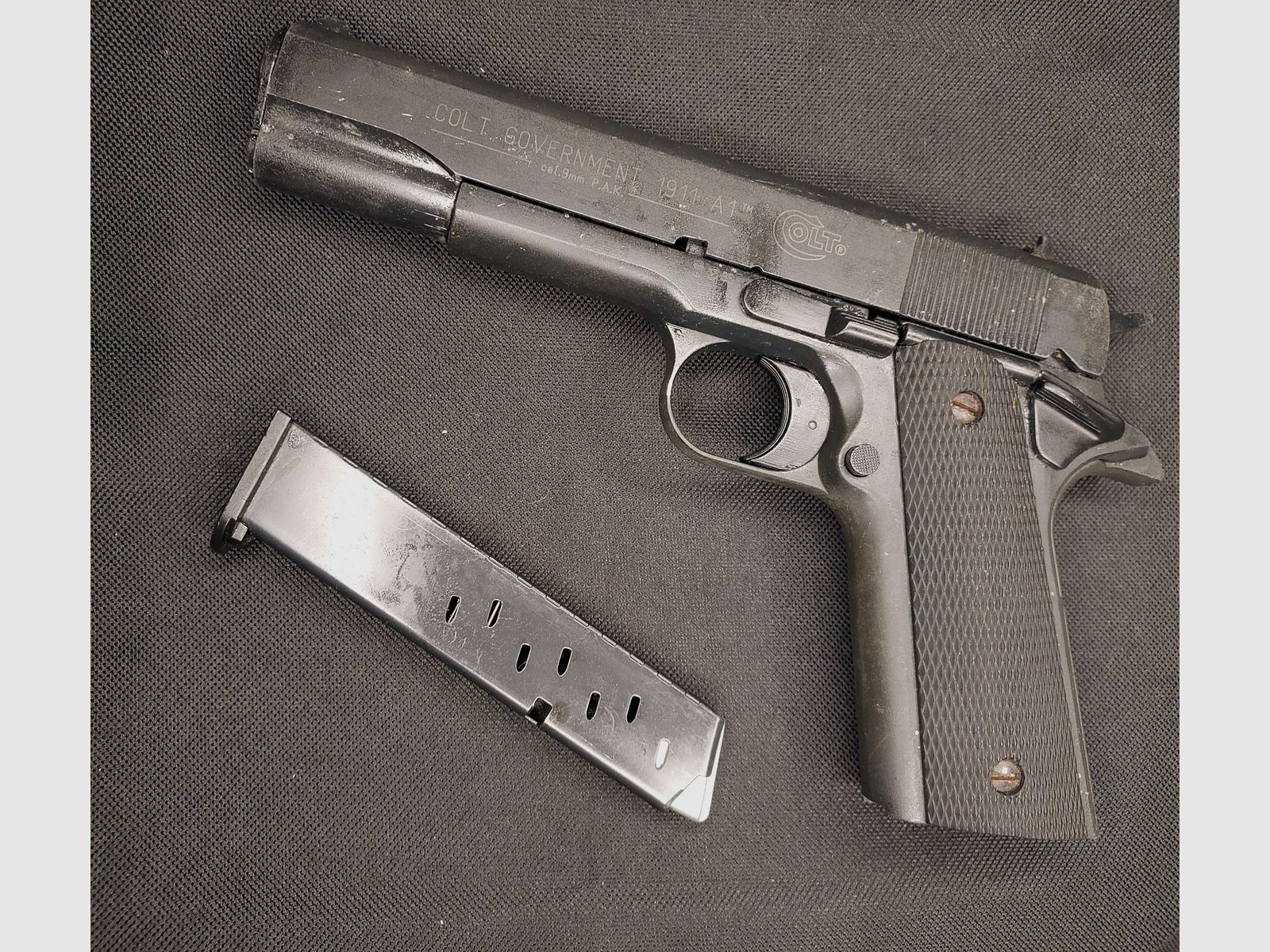 Pistola a salve Colt Government 1911 A1 9mm P.A.K. (PTB 774)