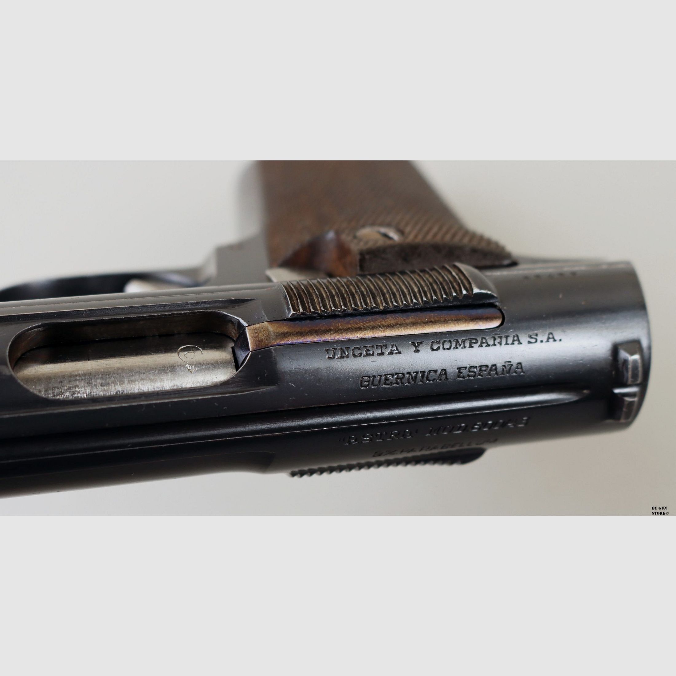Astra pistool mod. 600/43 kal. 9×19 ser. nr. 48289, afbeelding 9 van 16