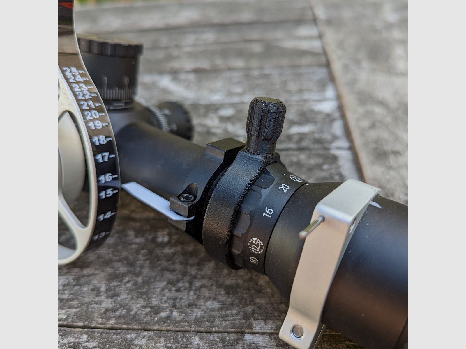 For Falcon Optics: Quick adjustment lever for magnification setting of the Falcon Optics X50 series