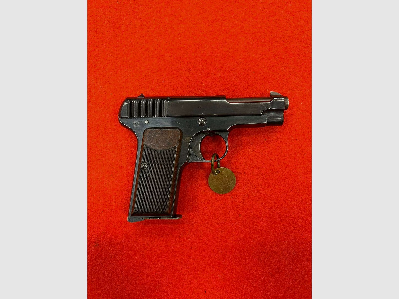 Pistole Beretta 1915 „ISPETTORE AB“ Kaliber 7.65, Bild 1 von 3