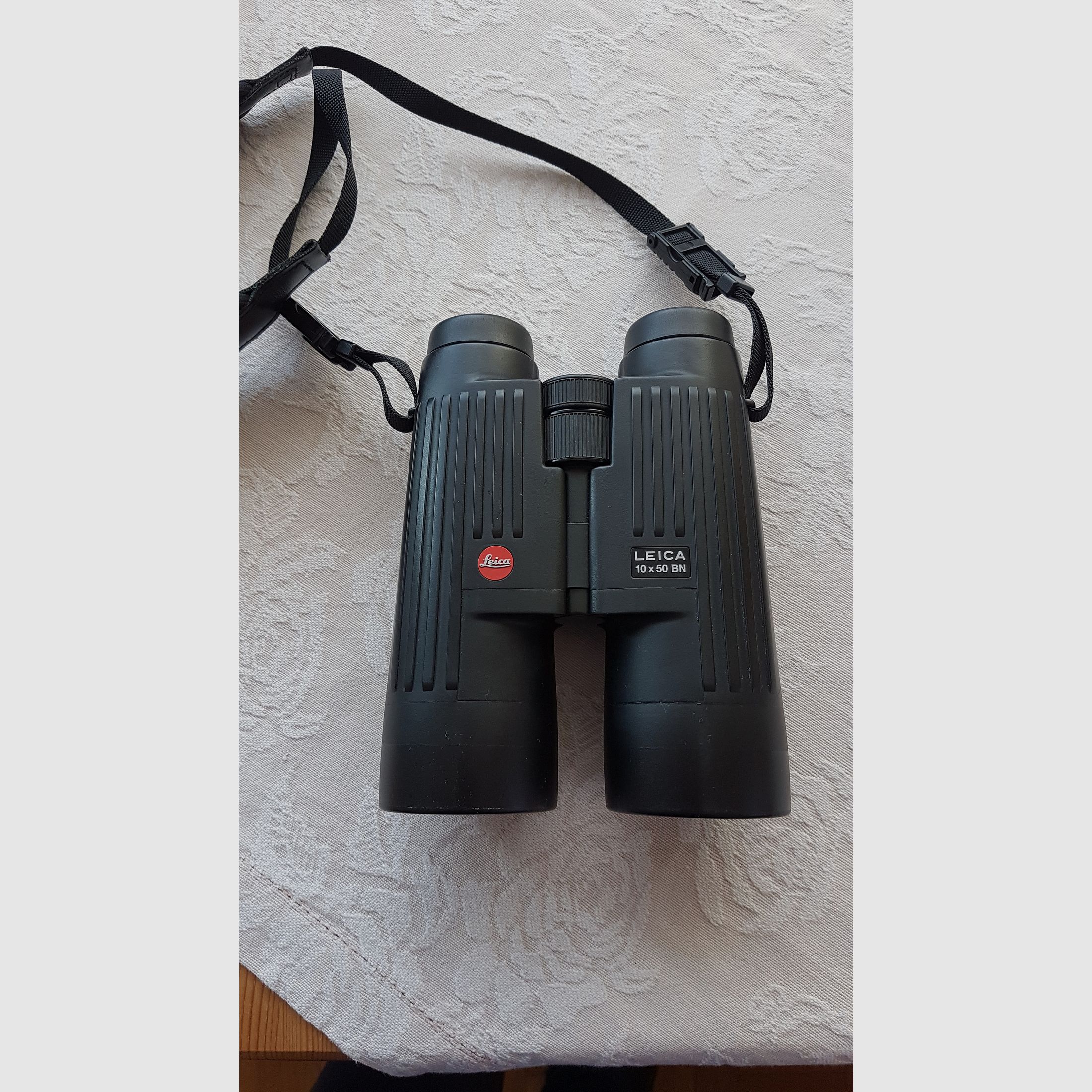 Binoculares LEICA