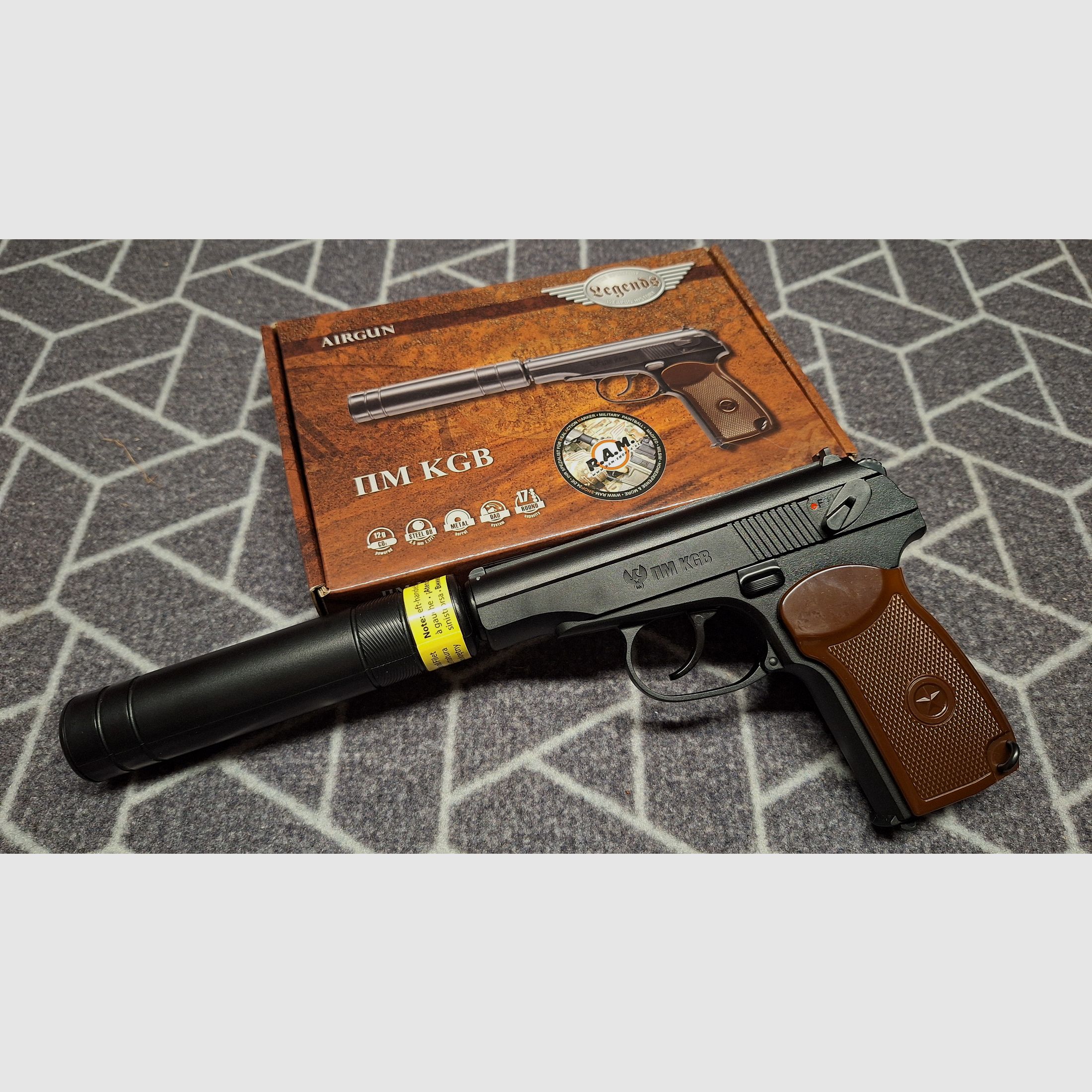 Umarex Legends PM KGB - Co2-Pistole 4,5 mm Stahl BB