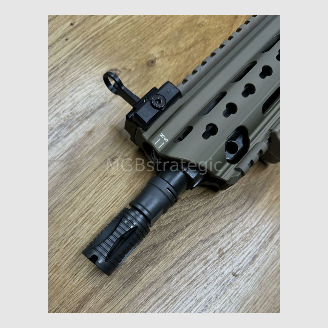 Heckler & Koch MR223 A3 Slim-Line 11" loop - halfautom. geweer .223Rem incl. geluiddemper ASE UTRA Dual 556-Short-QM2 Gen2 Cerakote FDE - civiele versie HK416 / G95K / G38 / met upgrades