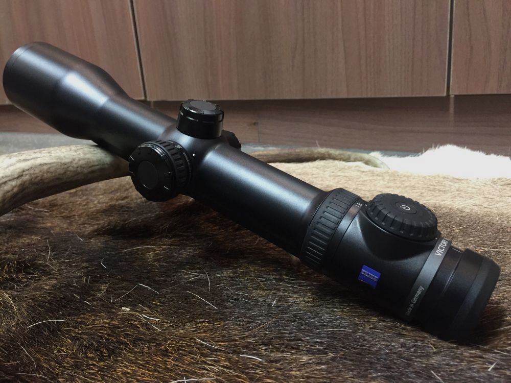 Zeiss Victory V8 1,8-14x50 M, mit Schiene