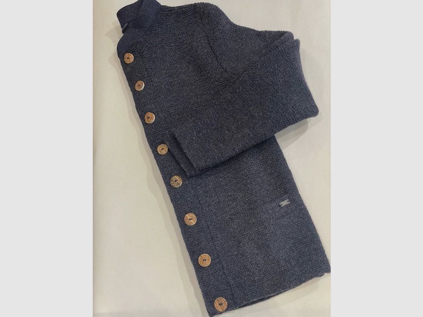 Pezzo Schafwolljacke mit Lodenkragen für Herren Handgestrickt in Blau, Bild 1 von 2