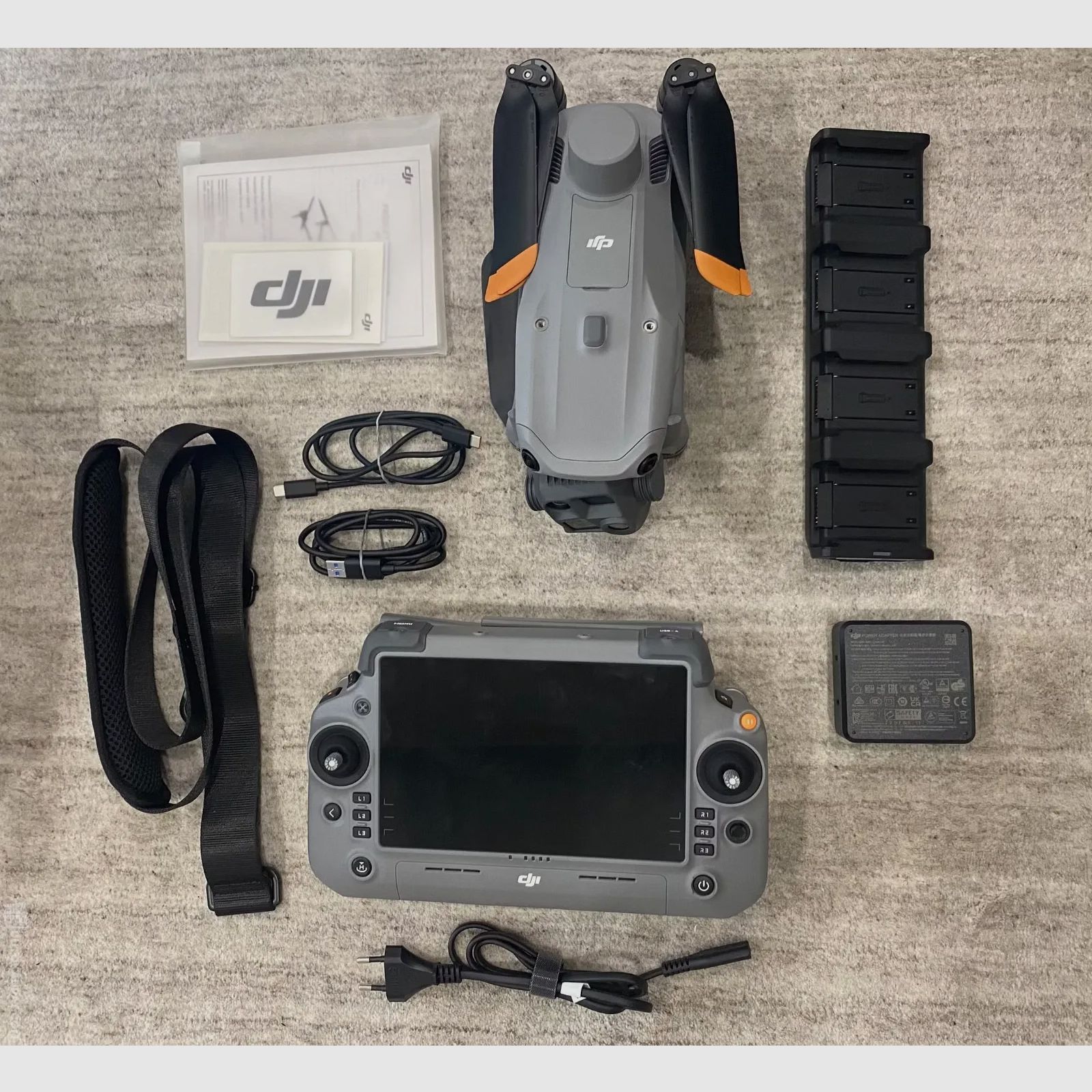 DJI Matrice 4T – dron termowizyjna, ratowanie saren, pełny zestaw w walizce