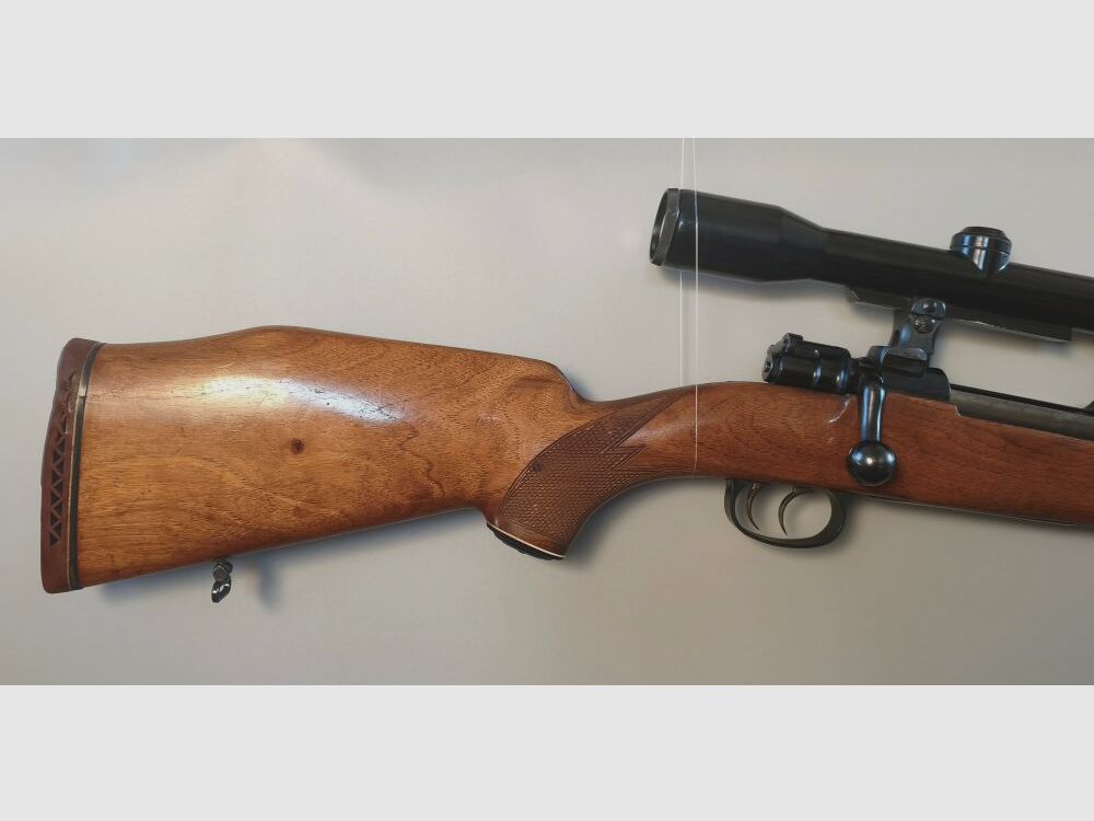 AKAH Merkur 7x64