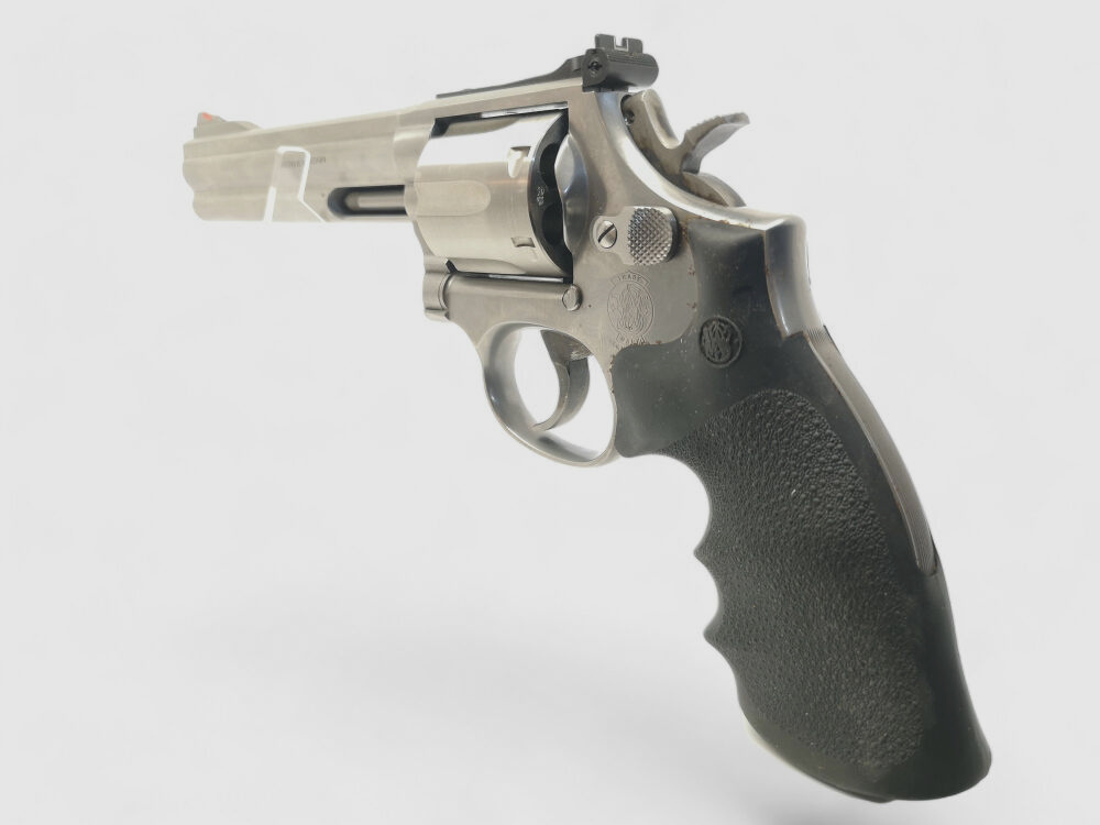 Smith & Wesson	 686-4